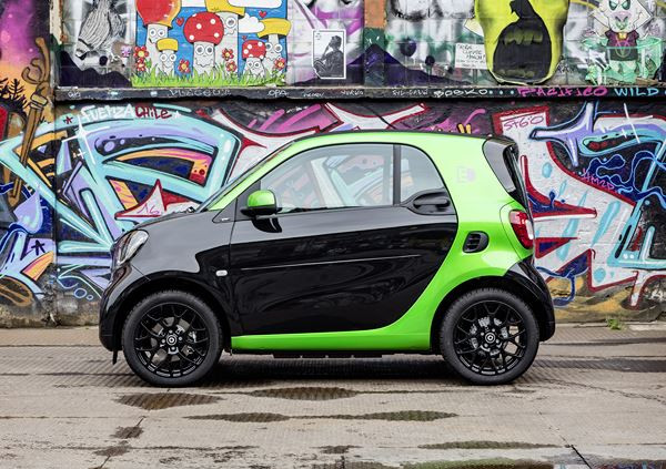 La smart fortwo lectrique affiche une autonomie de 160 kilom tres